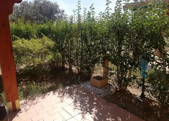 Semesterbostad Casa Malo 2 Ovile la Marinella